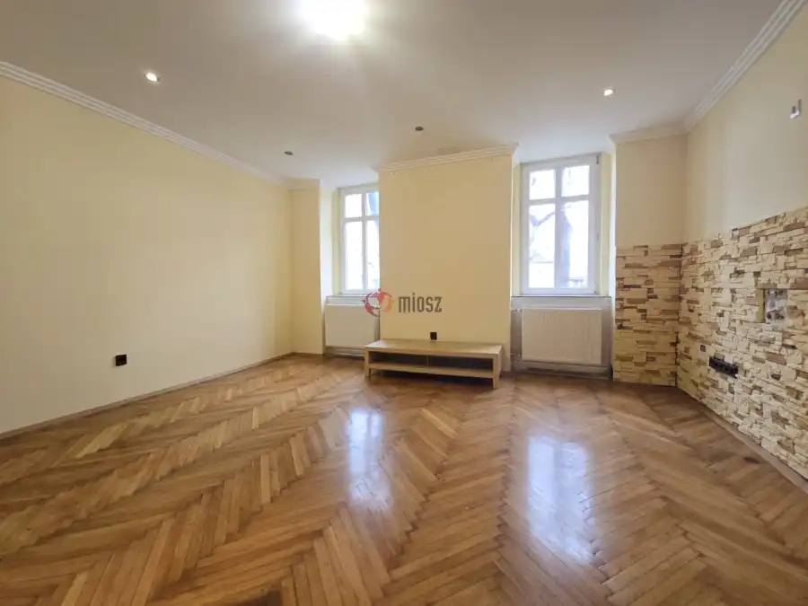 eladó téglalakás, Sopron